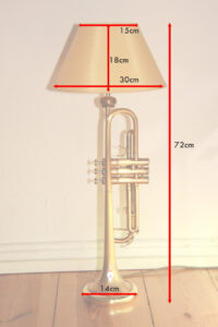 Trompetenlampe Stehlampe Gold Nachhaltig Design Unikat Masse 43B