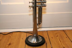 Trumpet lamp floor lamp silver black 100% sustainable unique